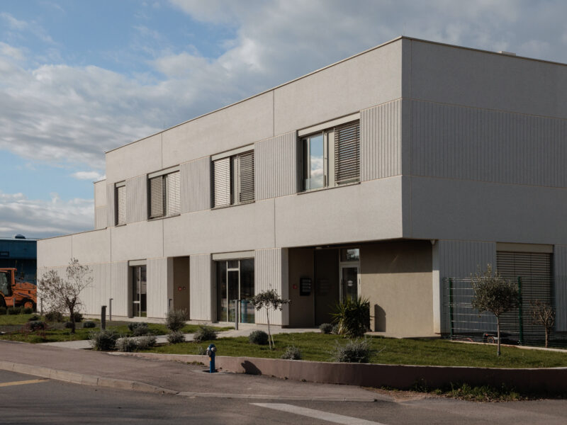 Tehma Poslovni Objekt